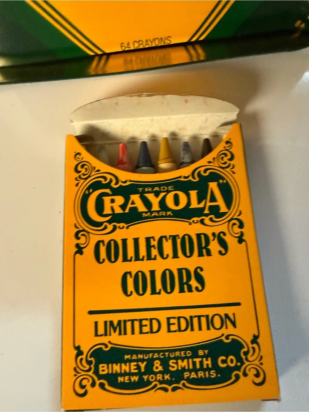 Crayola Collector's Colors Limited Edition Tin with Crayons